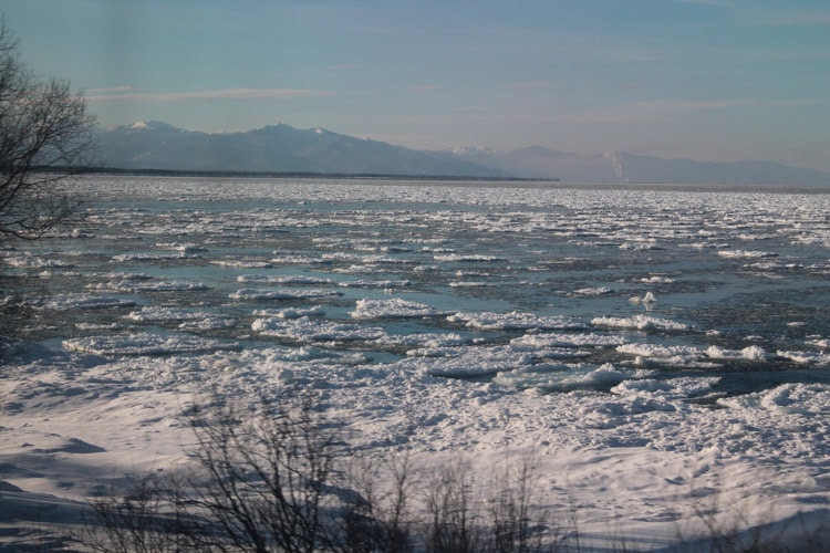 Lac Baïkal, photo prise depuis le train