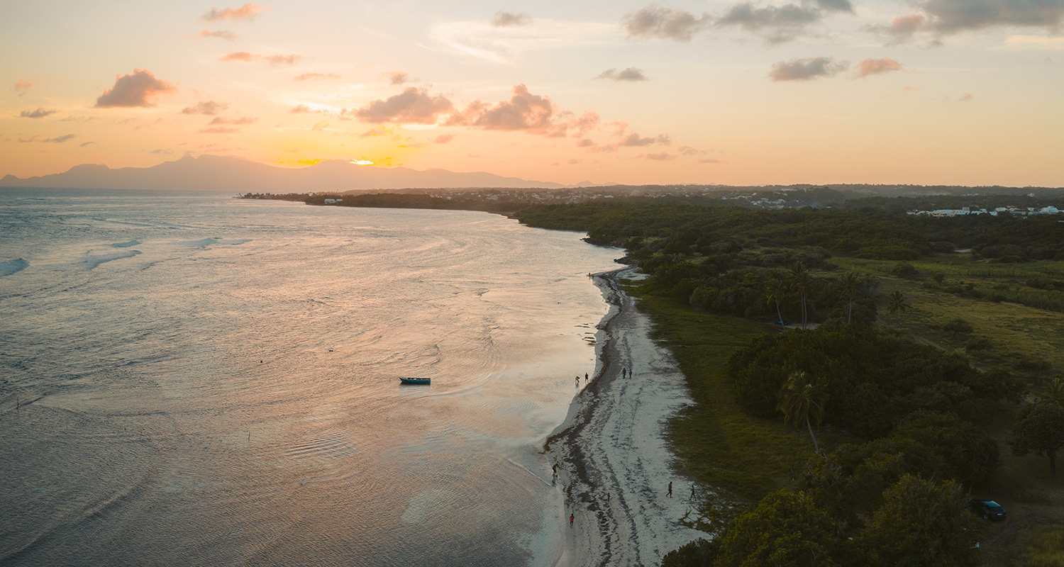 La plage du Bois Jolan Guadeloupe