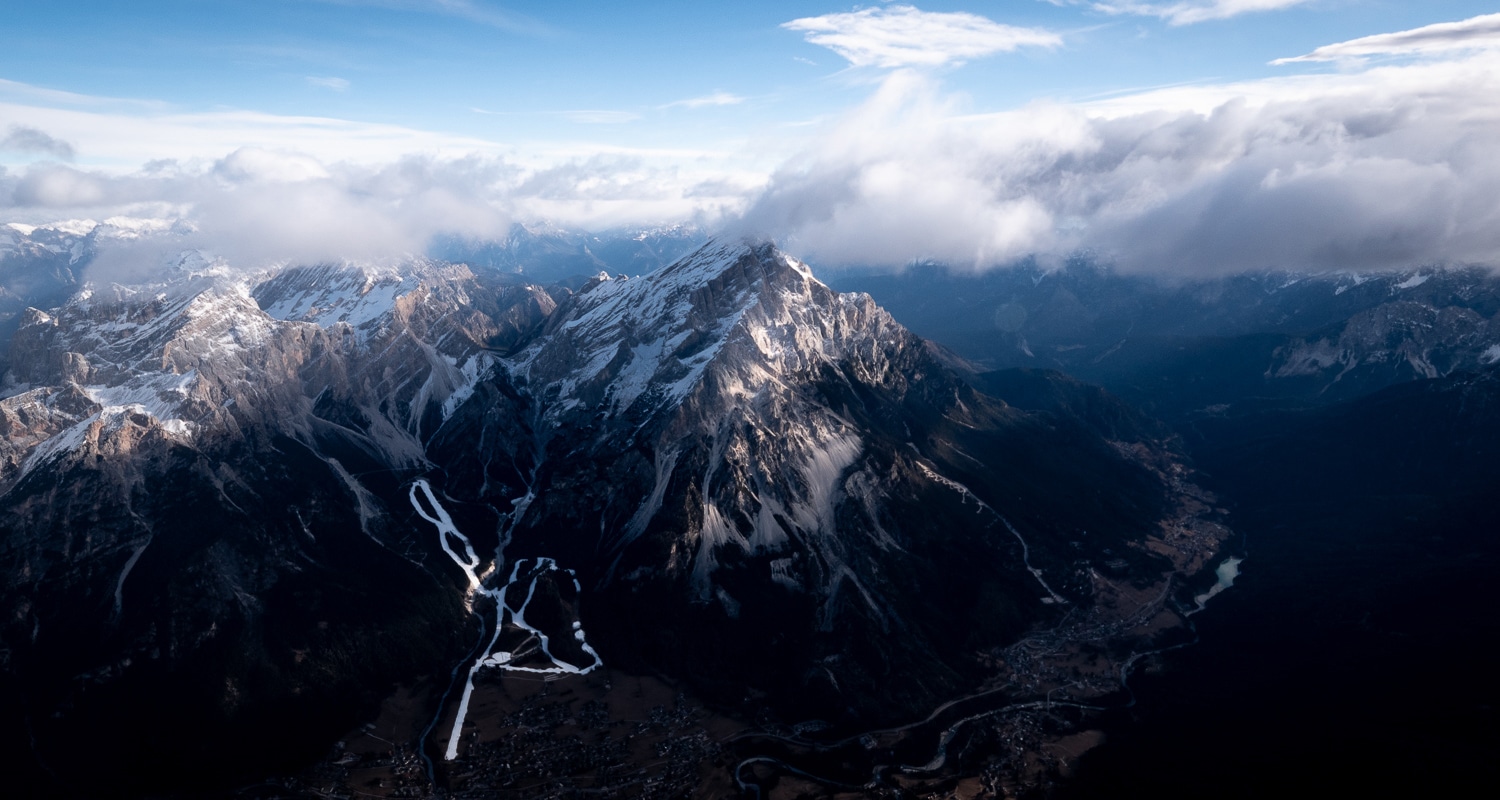 Photo des dolomites prises pendant le vol en montgolfière