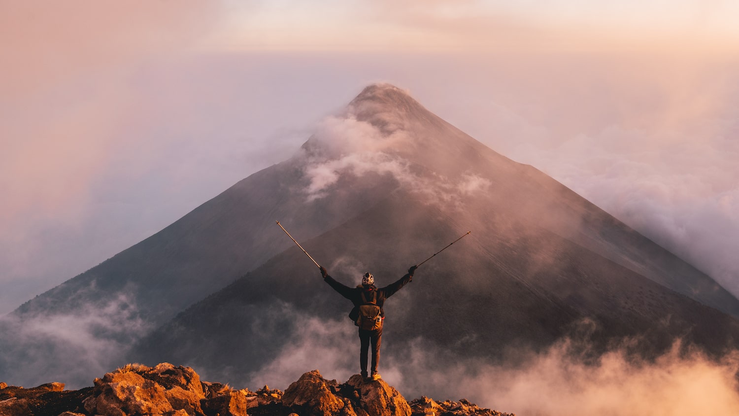 L'un des plus beaux moments de ma vie, quand les nuages ont fait place au volcan el Fuego 