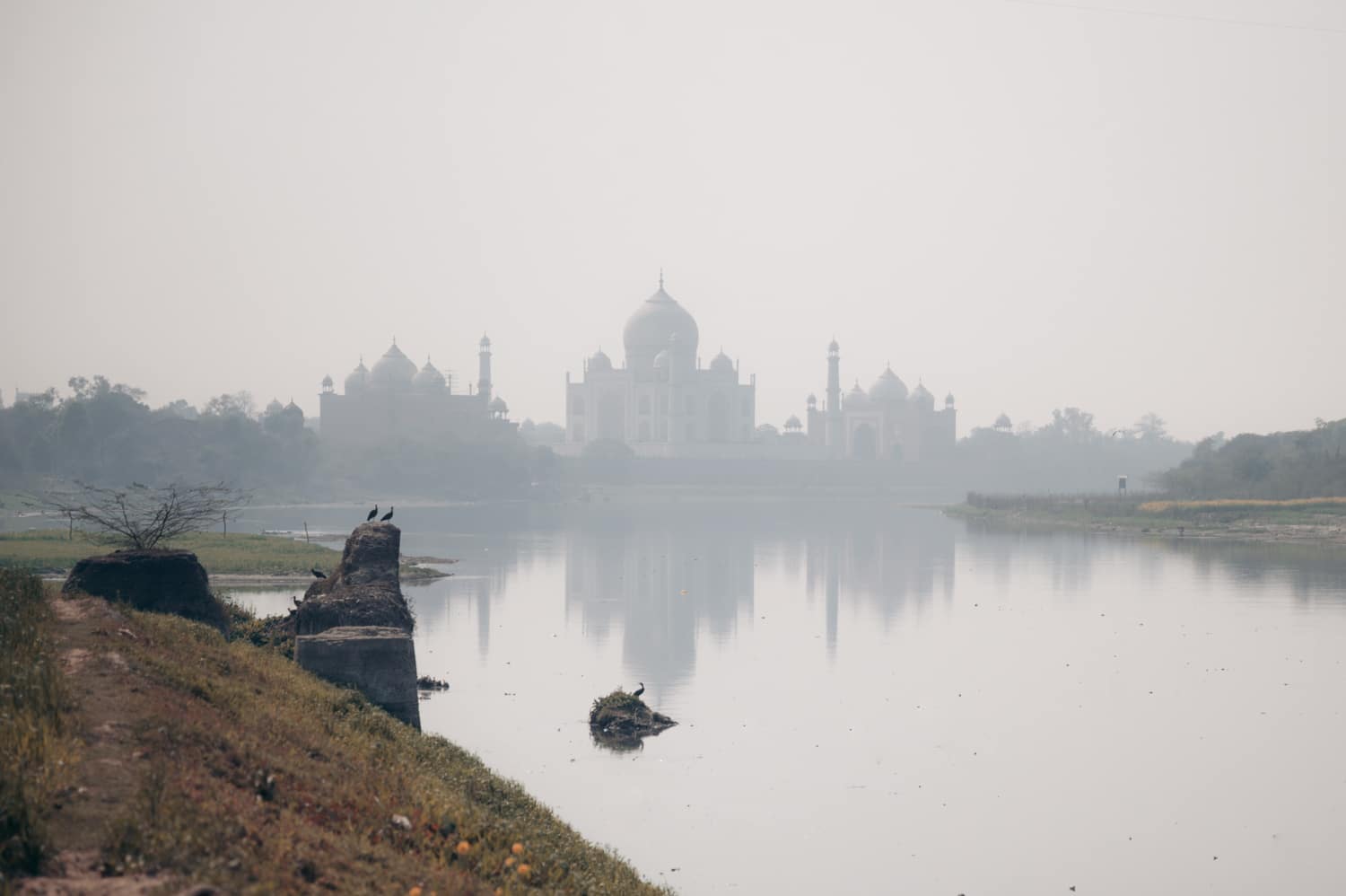 Le rocher qui donne sur le Taj Mahal