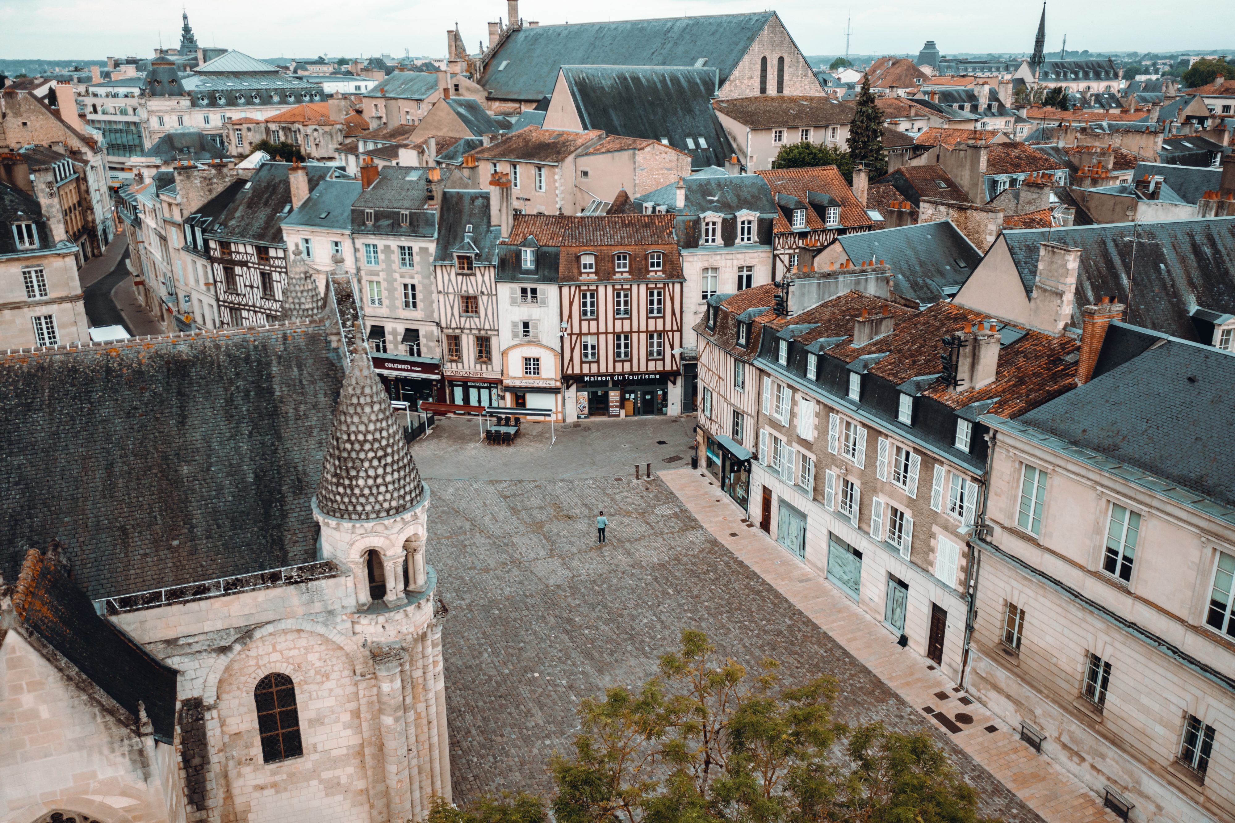 Que Iter à Poitiers Ses Alentours