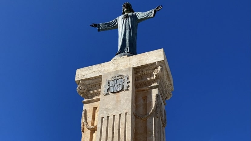 Statue du Mont El Torro 
