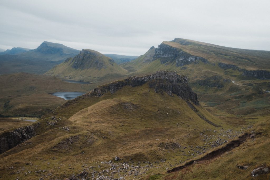 Les reliefs du Quiraing, dans le nord de l'île de Skye